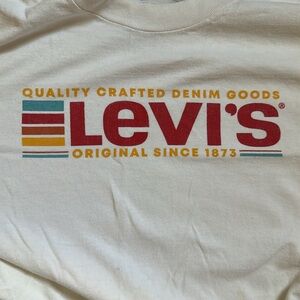 FREE Shipping✨Levi’s Vintage Tshirt- XL